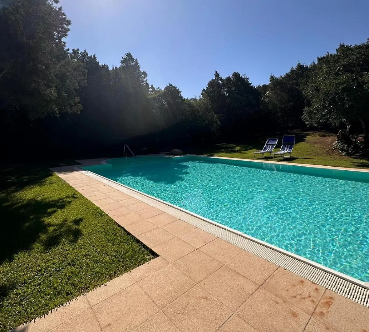 Porto Rotondo Home With Pool Access & Sea Views 0*, Porto Rotondo
