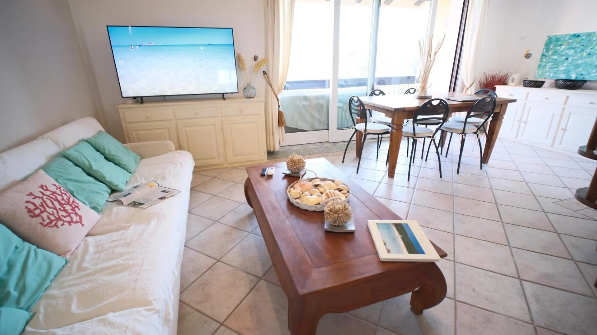 Porto Rotondo Home With Pool Access & Sea Views